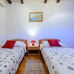 Avalon House Vikendica Cavtat