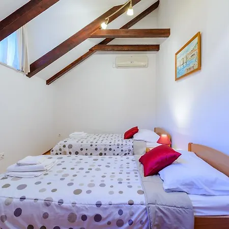 Avalon House Feriehus