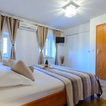 Vakantiehuis Avalon House *