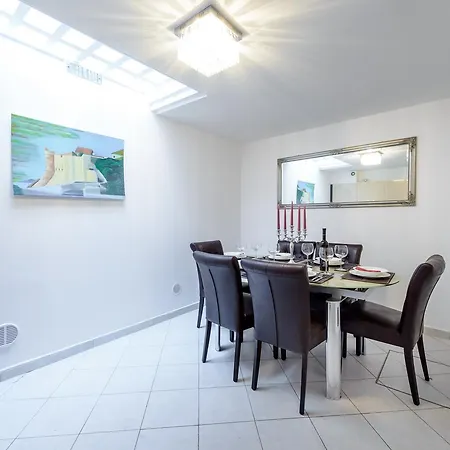 Vakantiehuis Avalon House